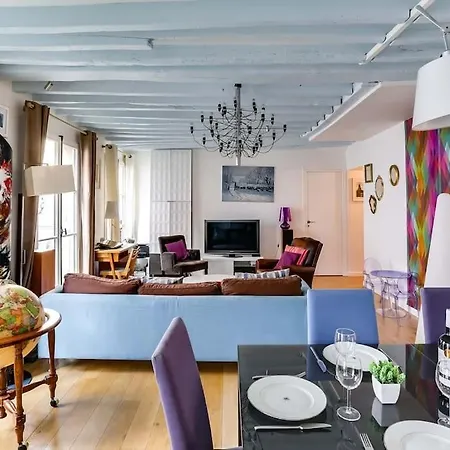 Marais District - Superb 3 Bedroom Flatent