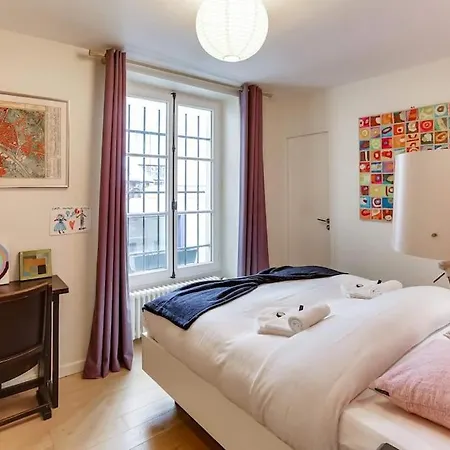 Marais District - Superb 3 Bedroom Flatent Apartment